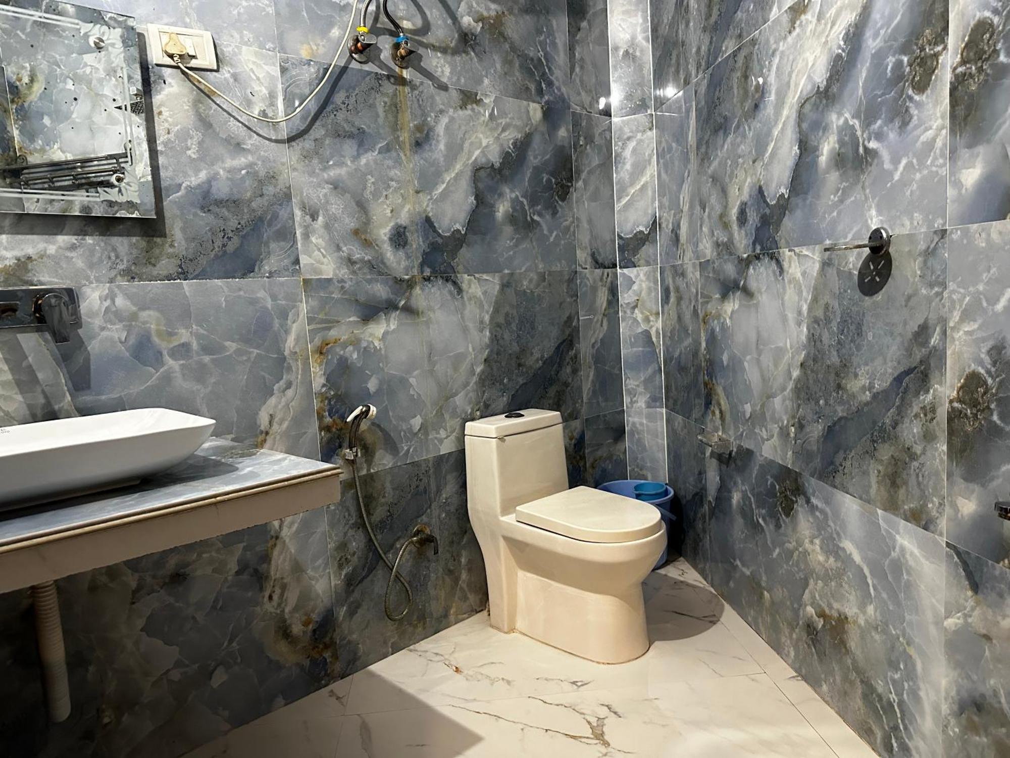 Taj Castle A Boutique Homestay アーグラ エクステリア 写真
