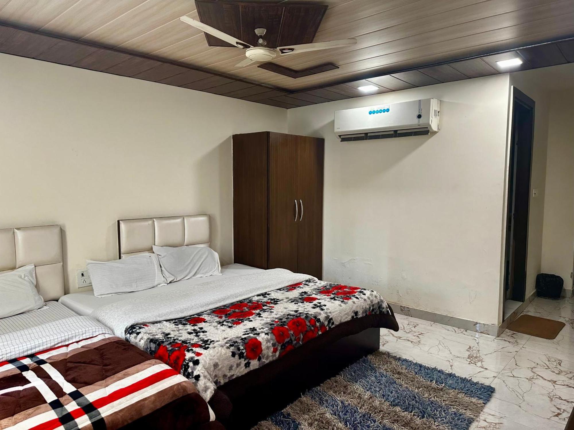 Taj Castle A Boutique Homestay アーグラ エクステリア 写真