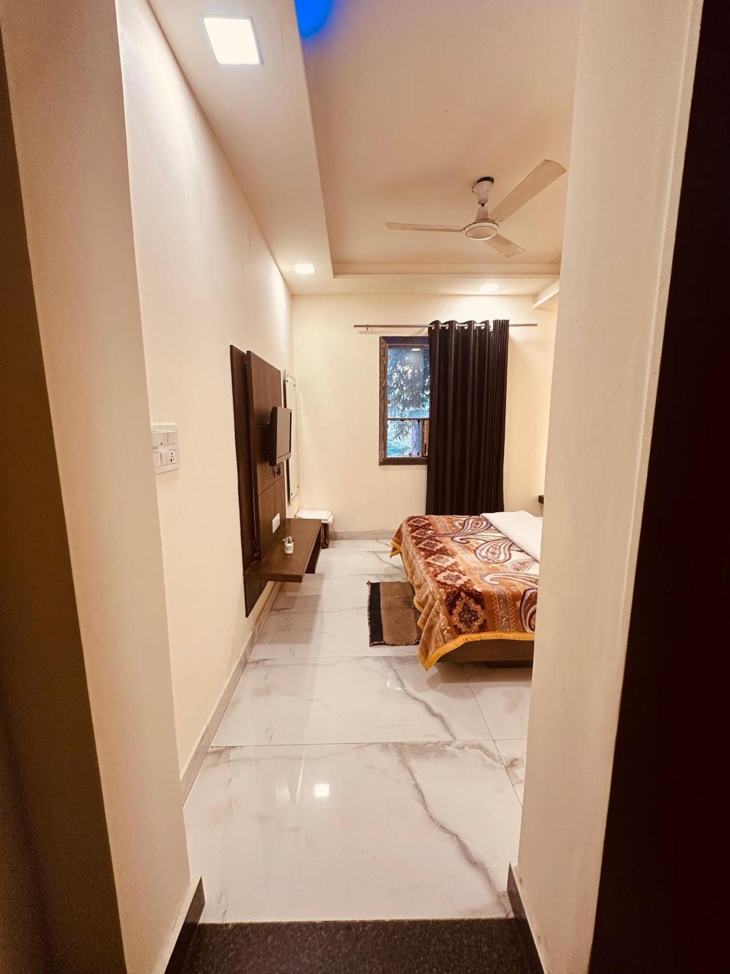 Taj Castle A Boutique Homestay アーグラ エクステリア 写真